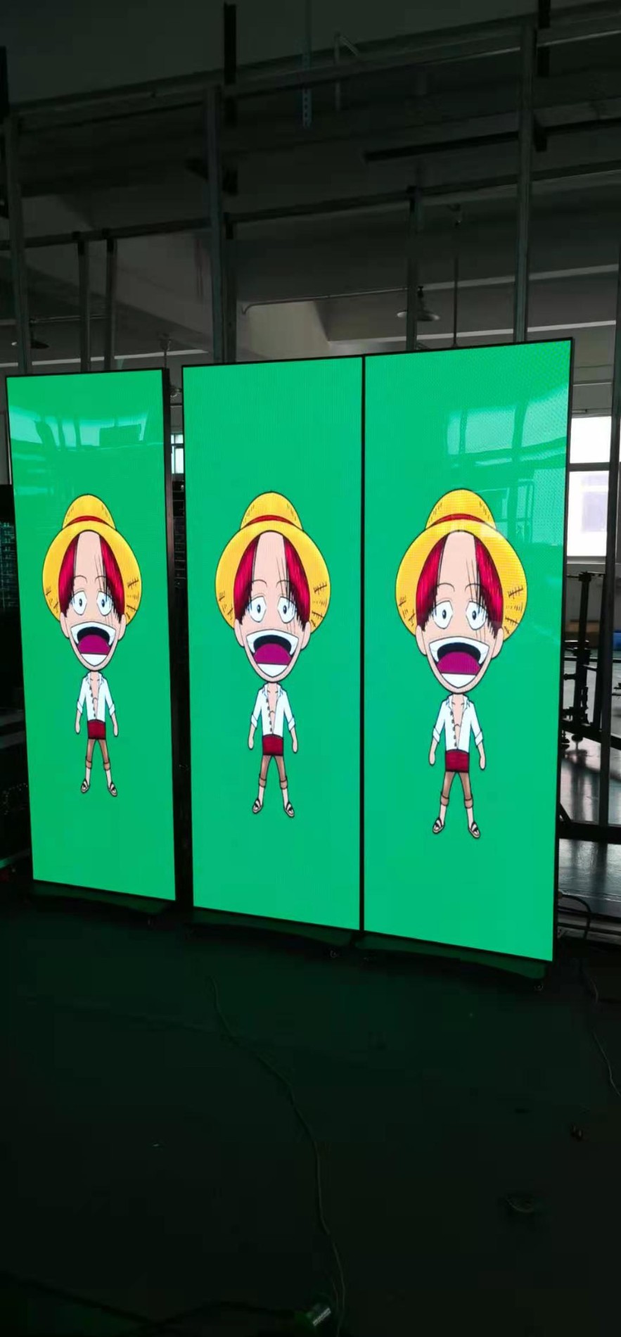 P2.5 Indoor Led Iposter