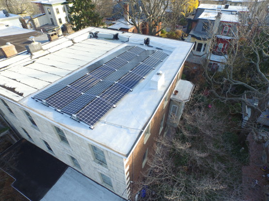 montaje en techo plano solar
