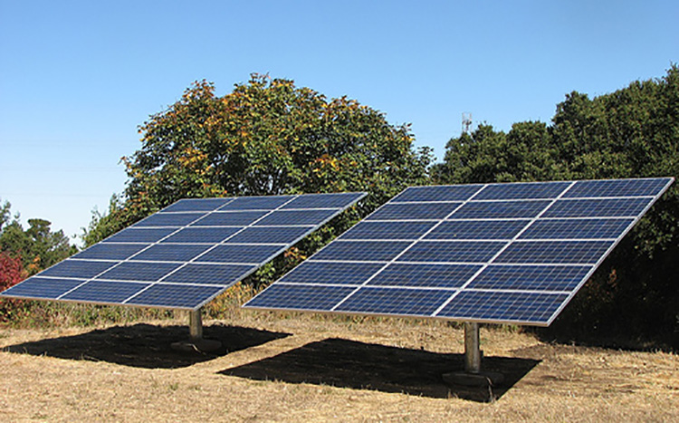 Montagem Solar em Pólo