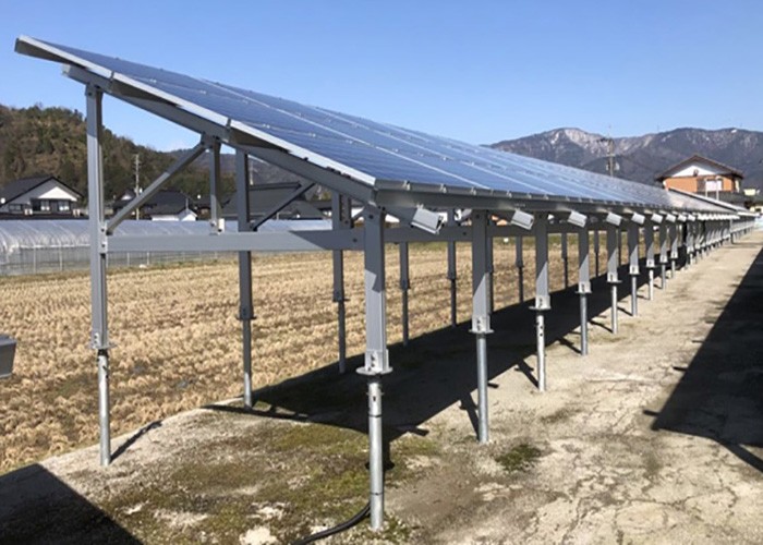 Malezya'da 200KW Alüminyum Solar Zemin Raf Sistemi