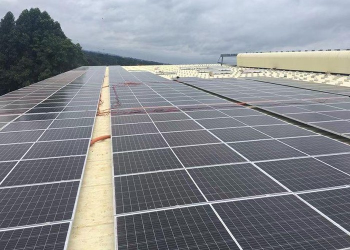 Sistema de montaje de panel solar de techo de metal 2000KW terminado en Tailandia