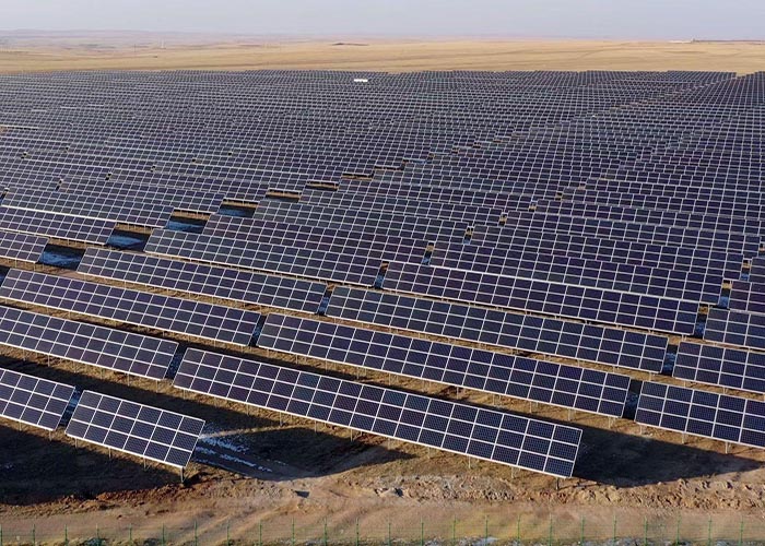 Scaffalature a terra solare in alluminio da 1500KW in Spagna