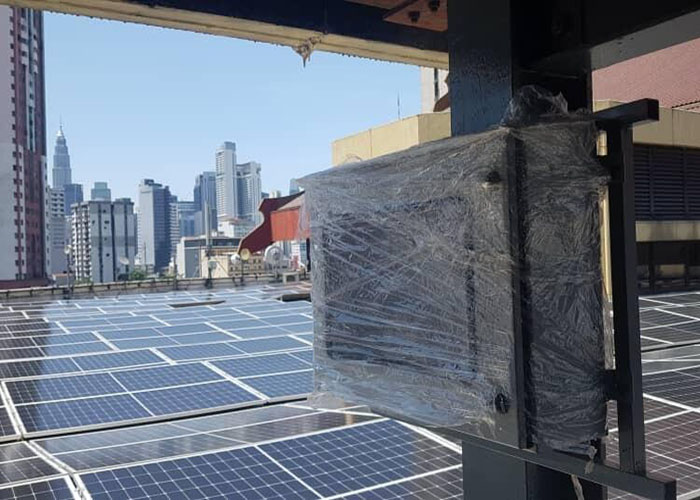 Système de montage de toit plat solaire 2000kw en Indonésie