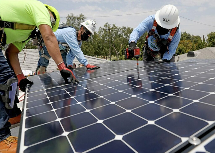 the United States will install 33 GW of new photovoltaic capacity in 2023.