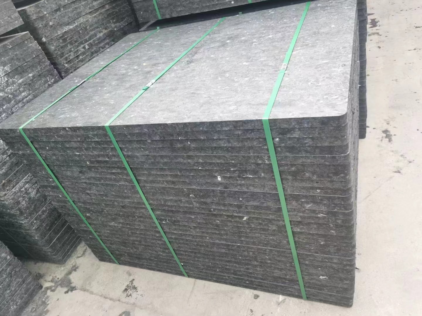 Palete de tijolo de fibra de vidro preta 30%