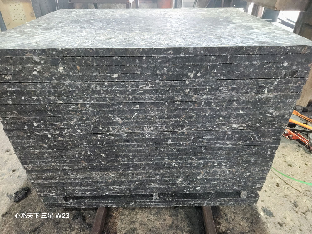 30% Black Fiberglass Brick Pallet