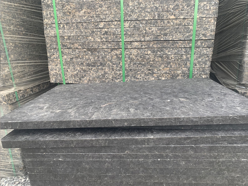 Black Fiberglass Block Pallet