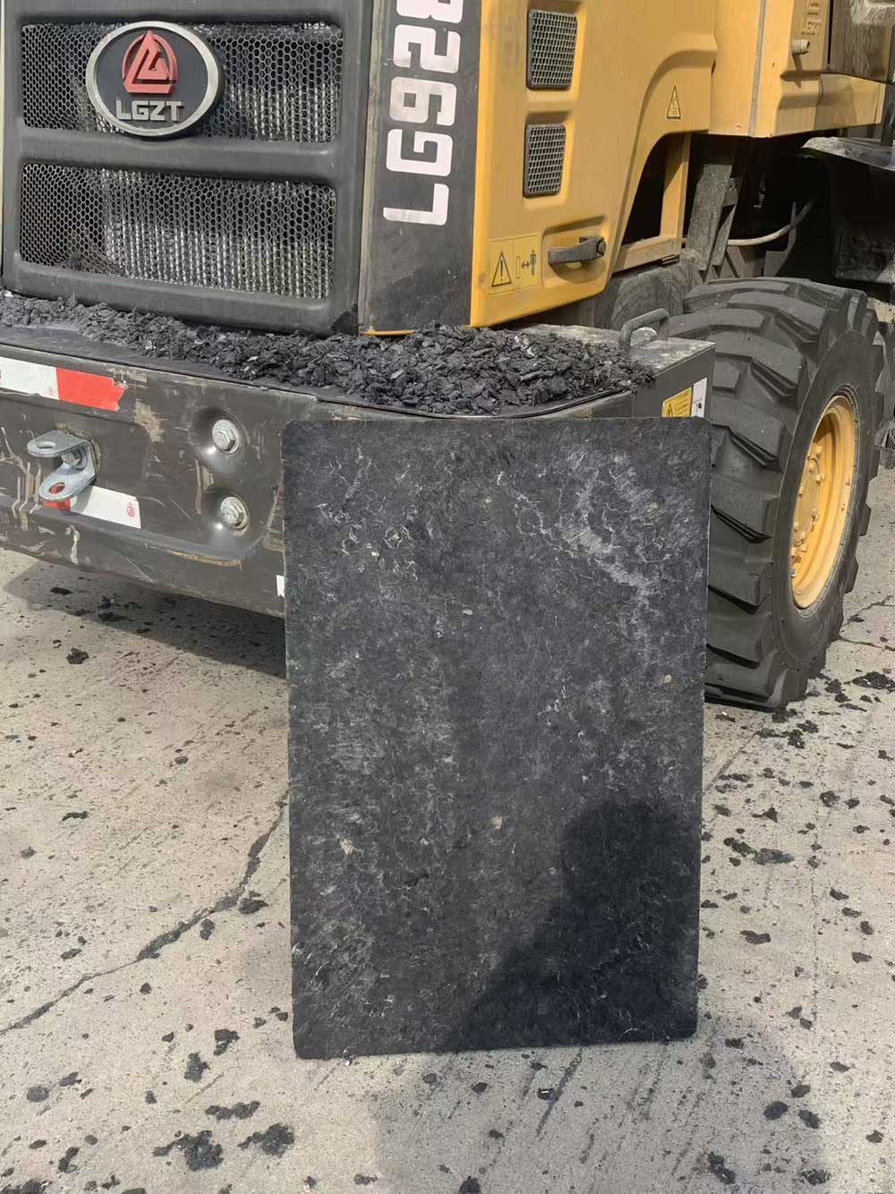 pallet of cinder blocks