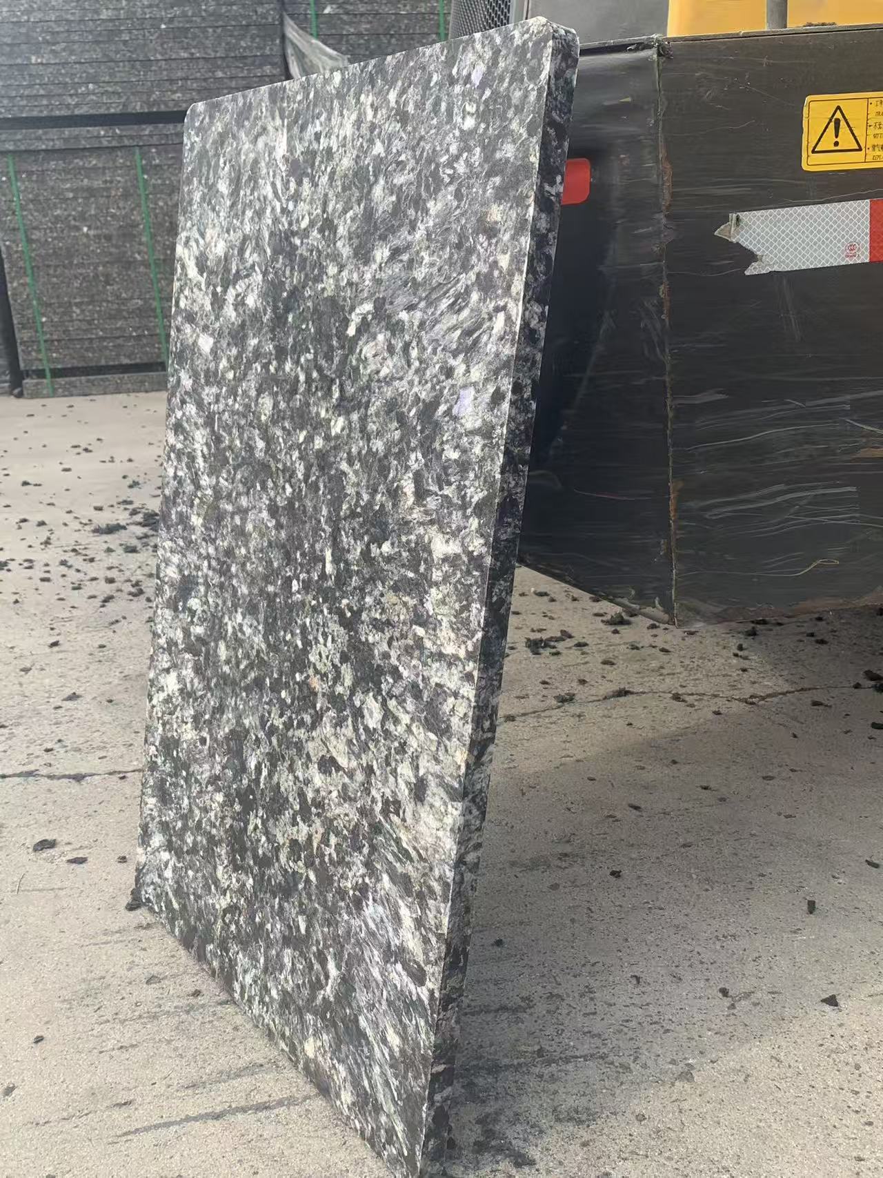 50% White Fiberglass GMT Pallet for block production