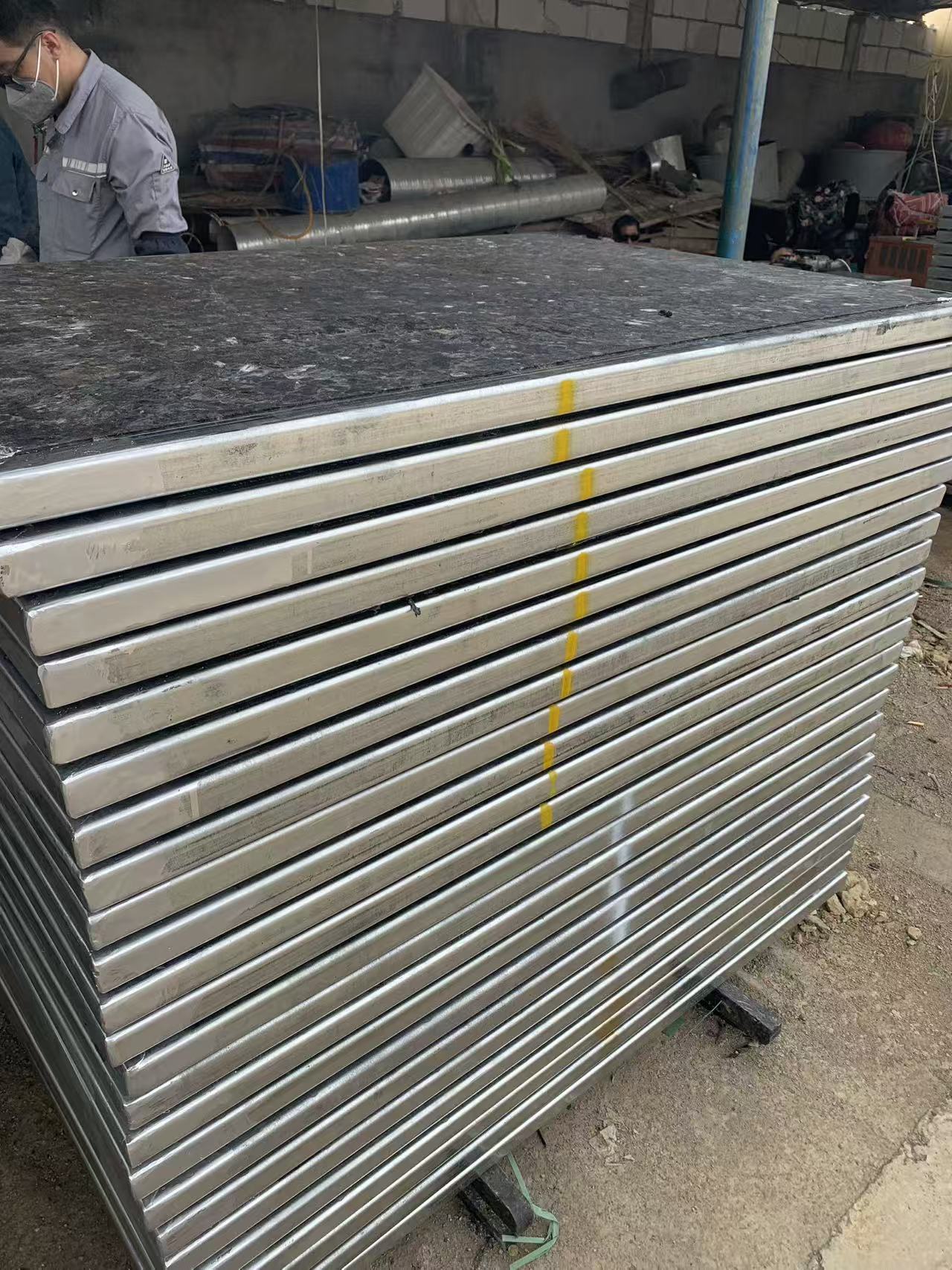 Glass Fiber Reinforced Brick Pallets