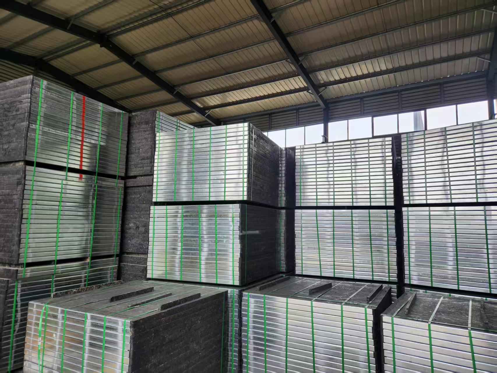 Glass Fiber Reinforced Brick Pallets