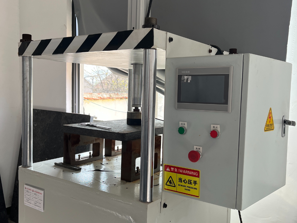 Professional Block Machine Pallet Manufacturer & Supplier – GMT Pallet