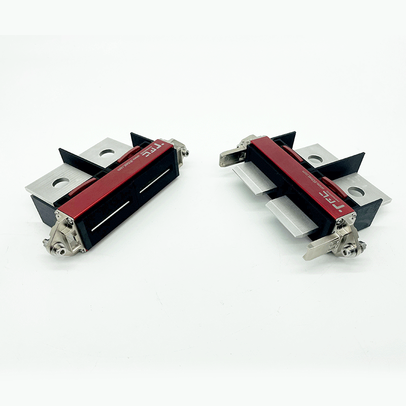 High-current Rectangular Automatic Mating Connector