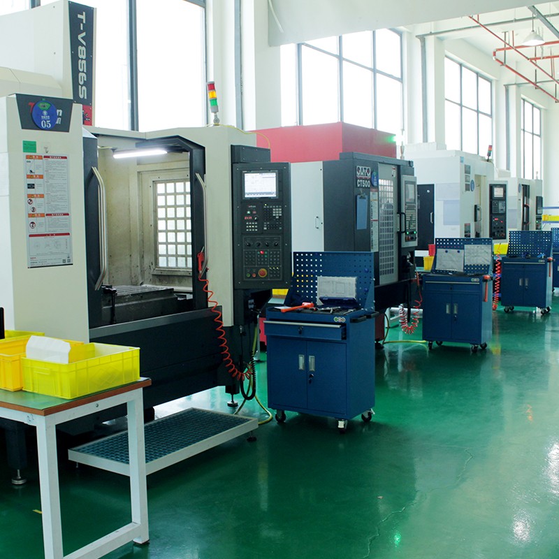 640P multi-pin connector