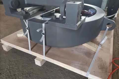 ASME 44.5INCH 10MPa Band locking QOC to Southern American client