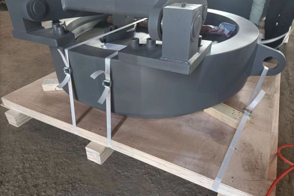 ASME 44.5INCH 10MPa Band locking QOC to Southern American client