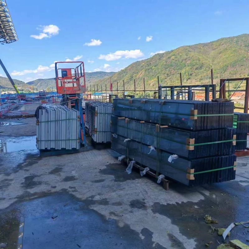 Aolide suministra vidrio de muro cortina de gran formato y alta complejidad para una estación de tren de alta velocidad.