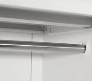 lemari baju besi 3 pintu