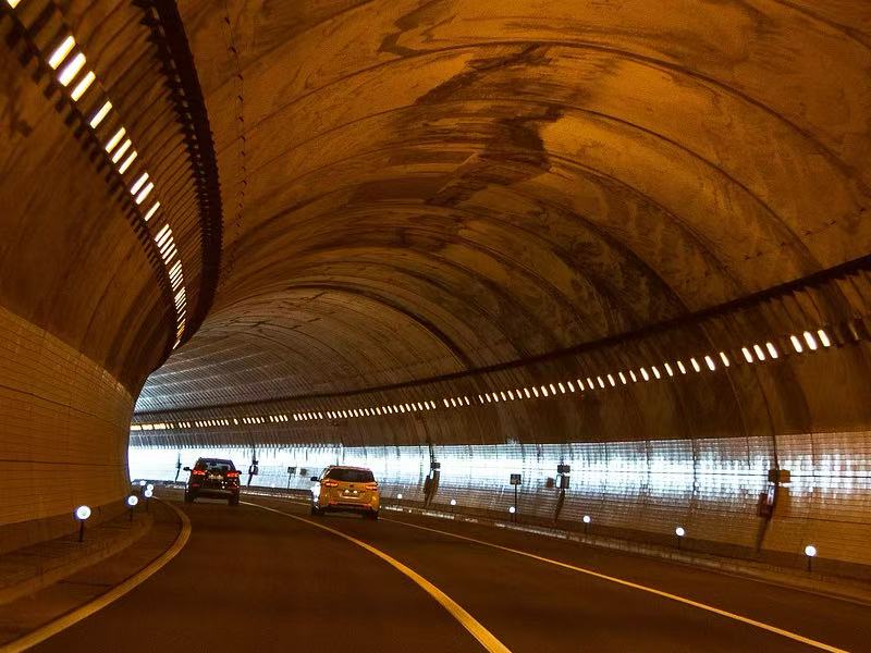 Intelligente Produkte für mehr Sicherheit im Straßenverkehr