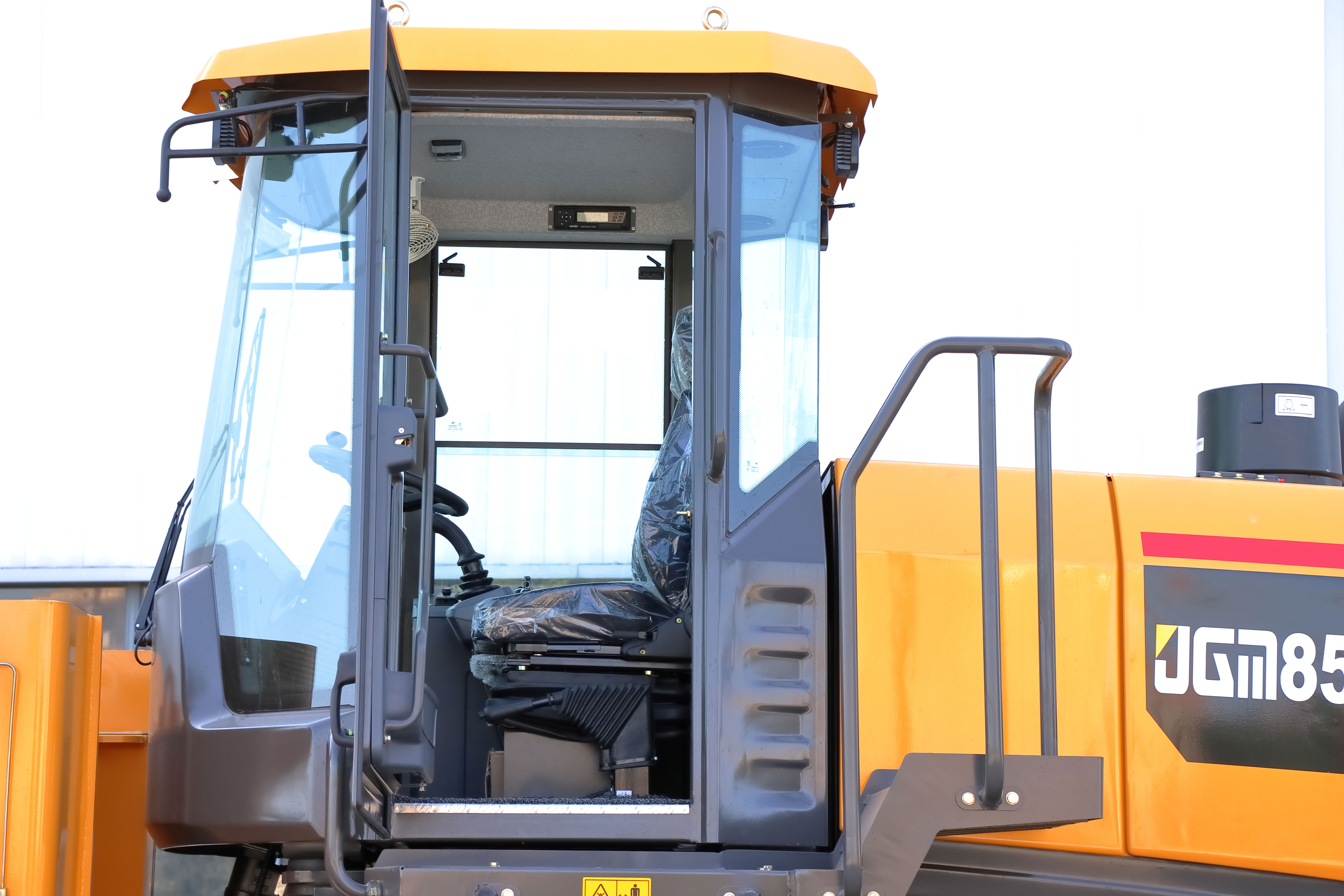 Pá carregadeira de rodas JGM857K