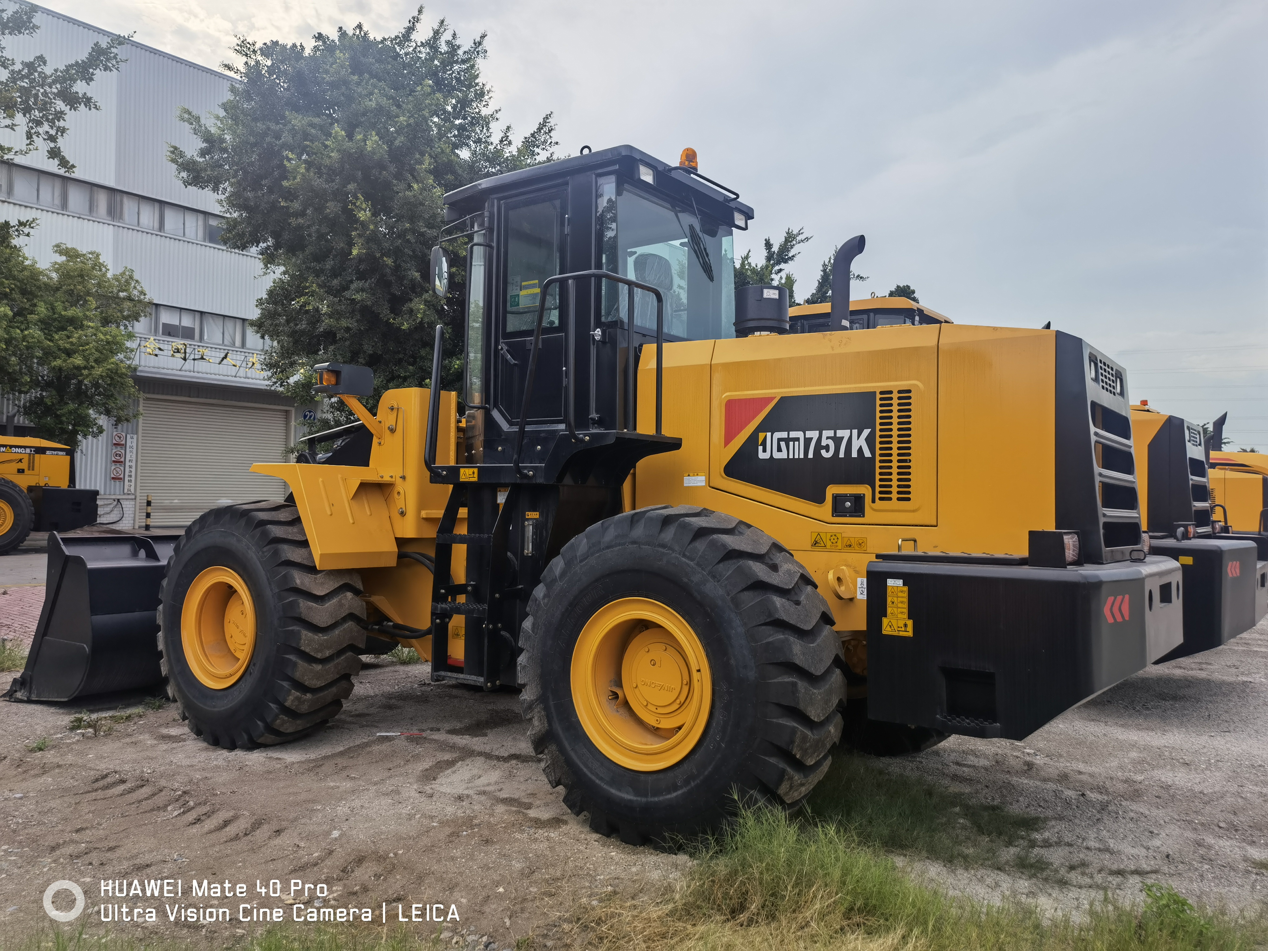 Carregadeiras de rodas médias JGM757K