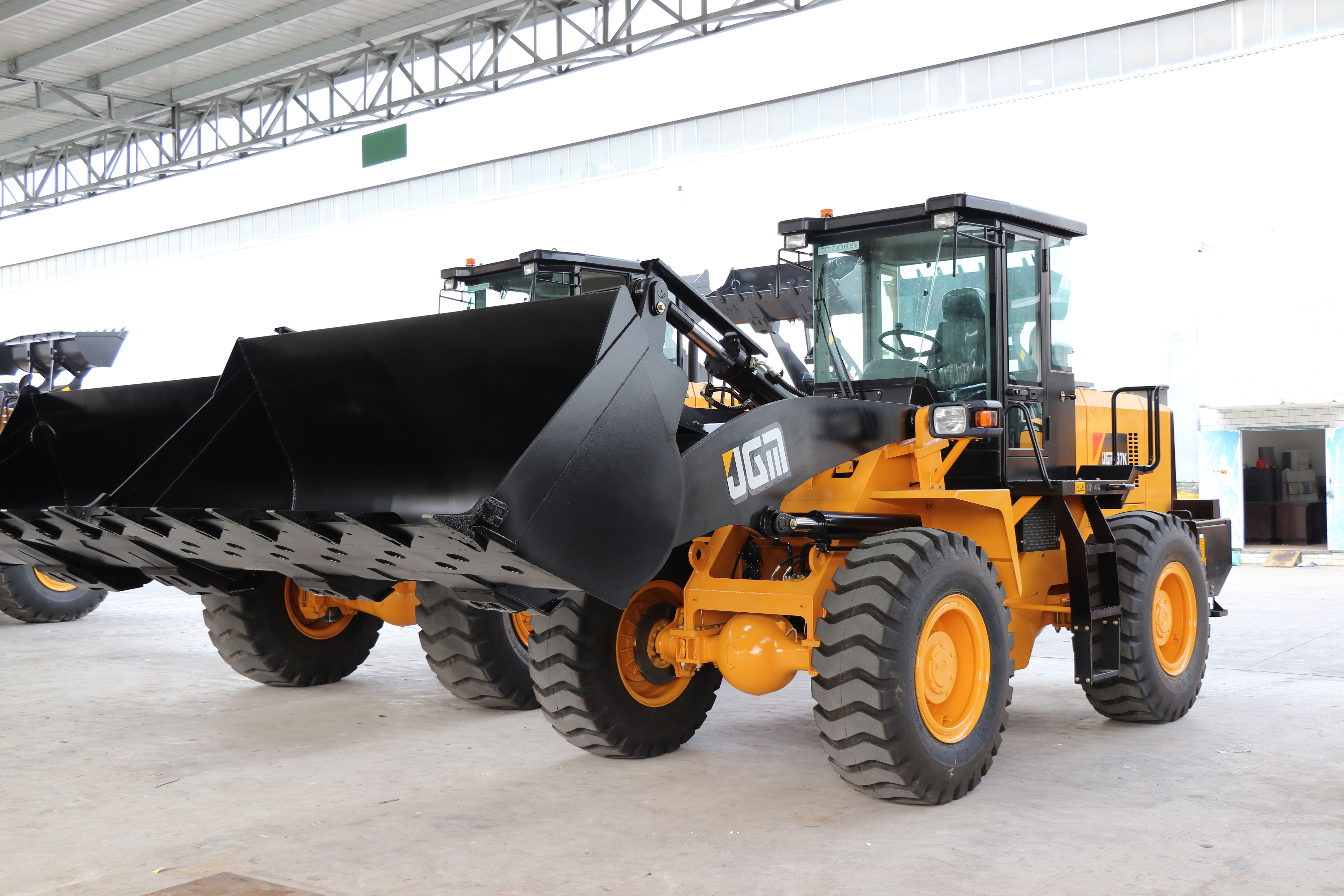 Carregadeiras de rodas pequenas JGM737K