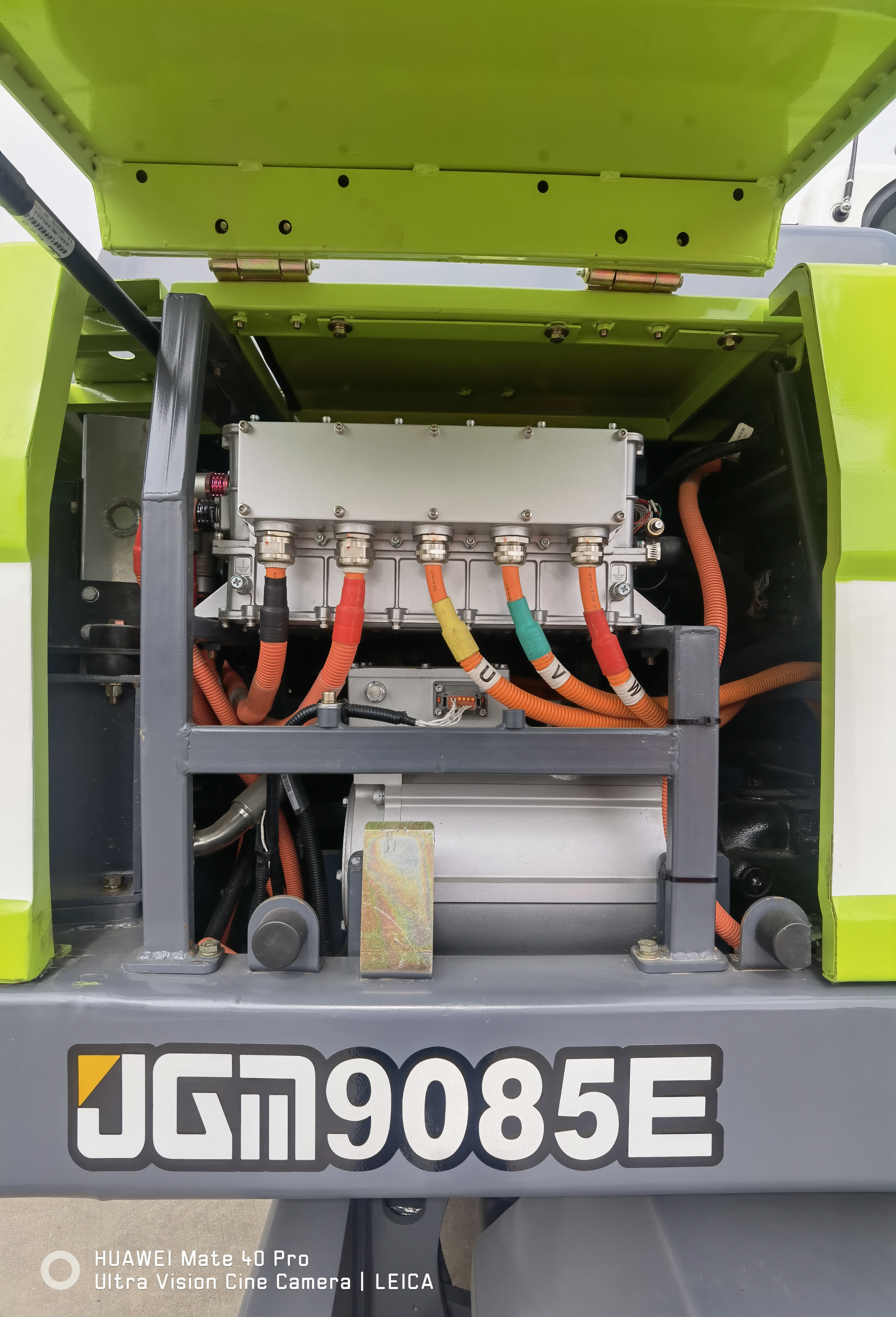 Pure Electric Wheel Excavator JGM9085E
