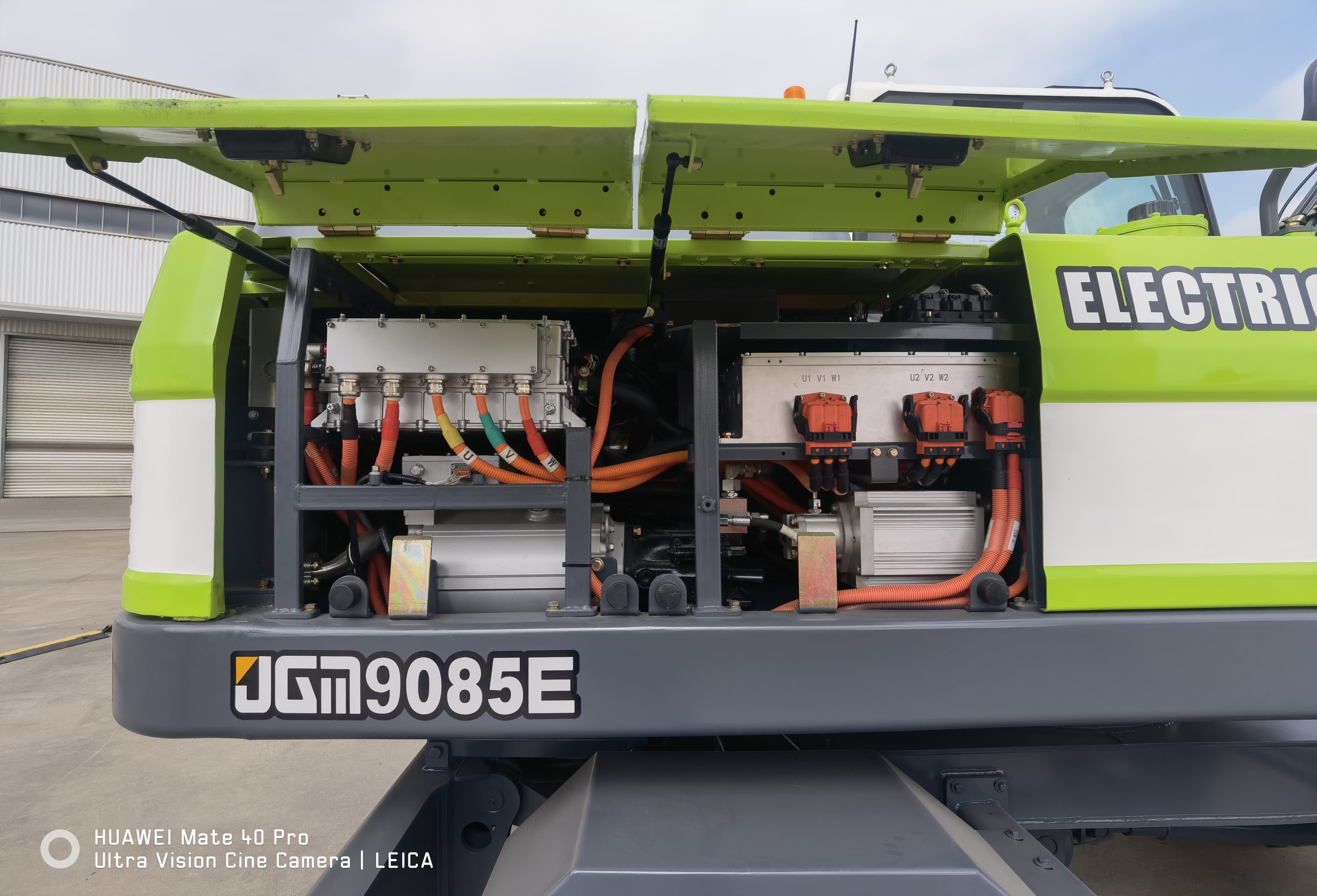 Pure Electric Wheel Excavator JGM9085E