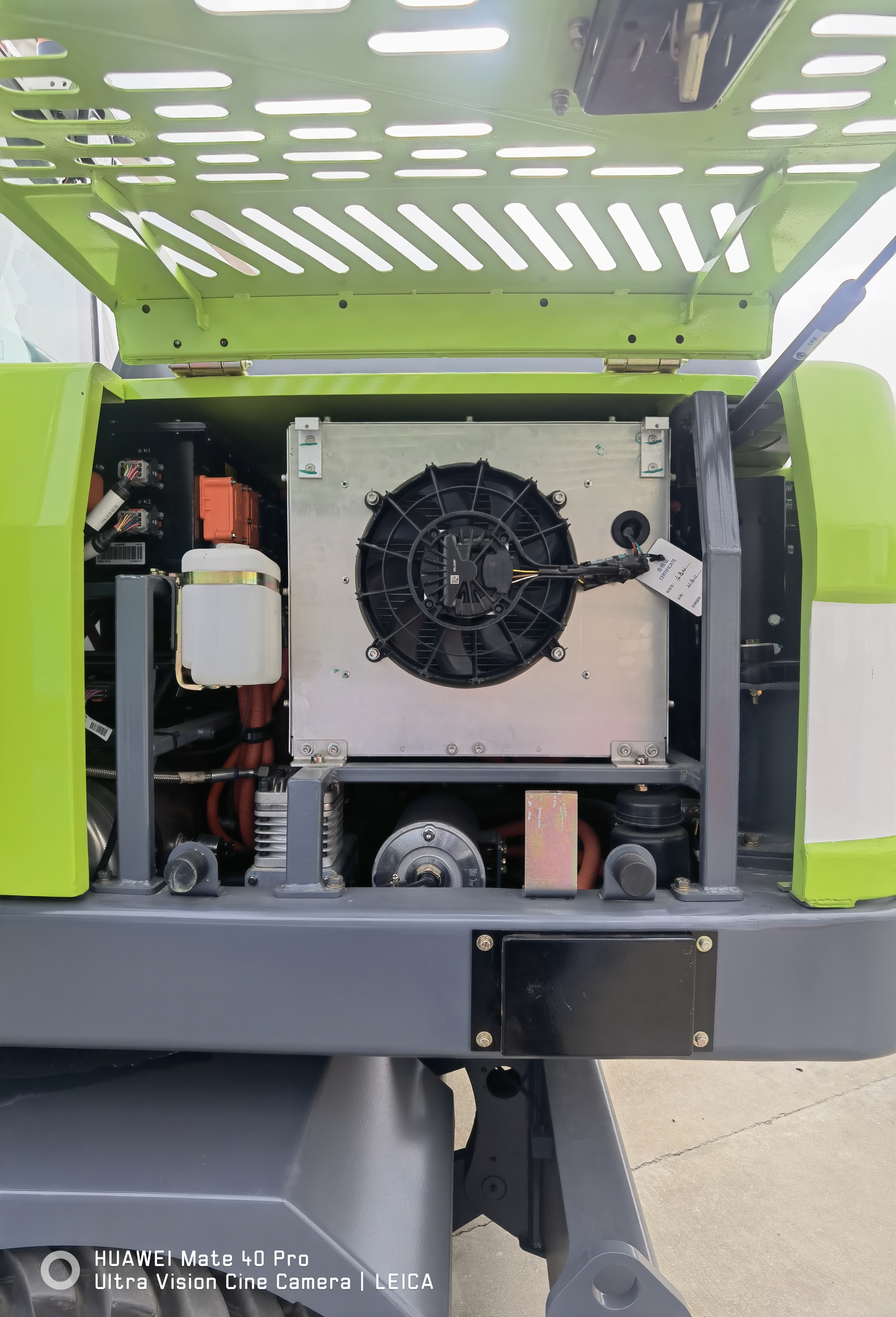 Pure Electric Wheel Excavator JGM9085E
