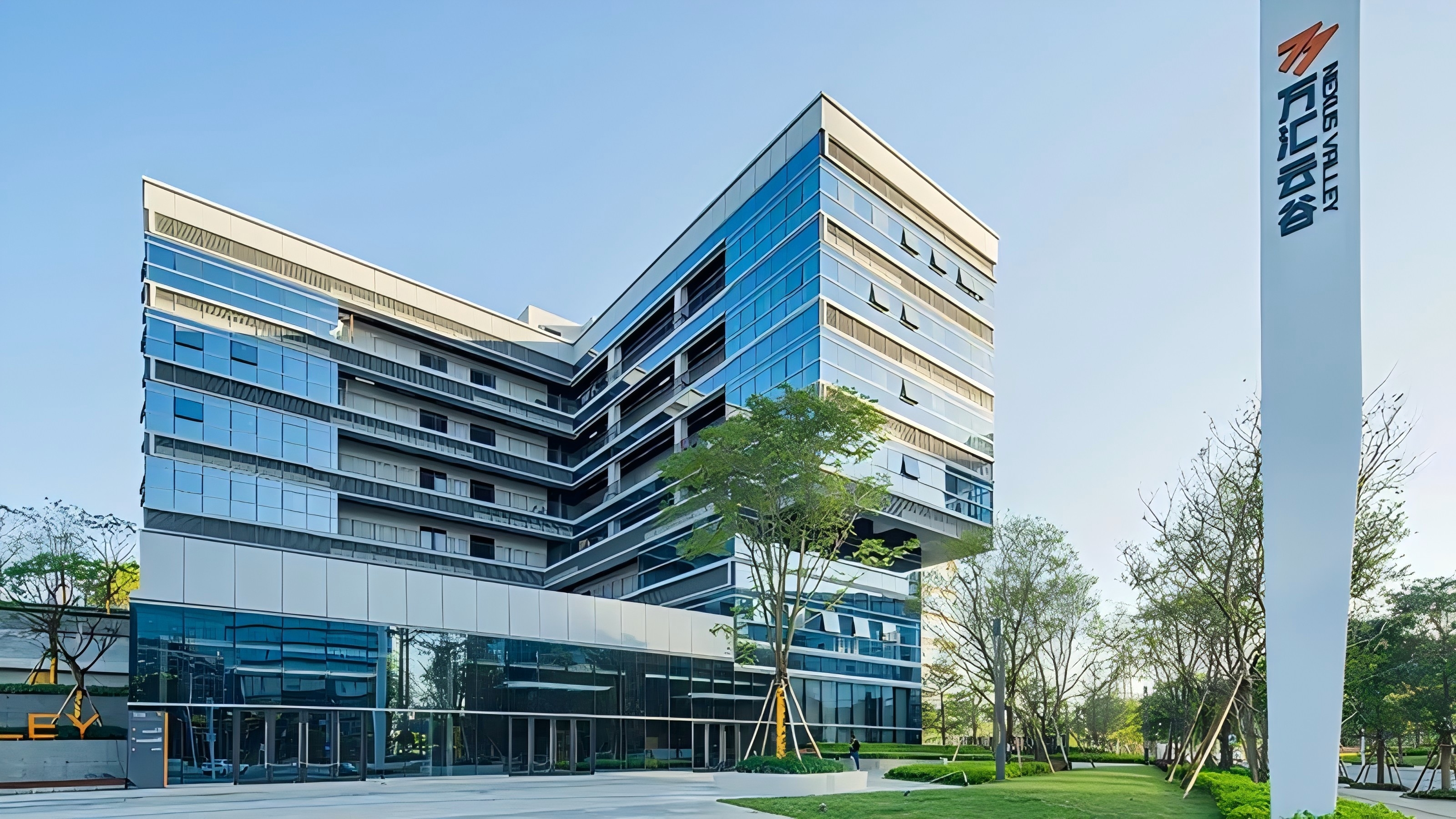 ONE-STOP DEVELOPMENT & PRECISION MANUFACTURING<br> FOR ORTHOPEDIC PRODUCTS