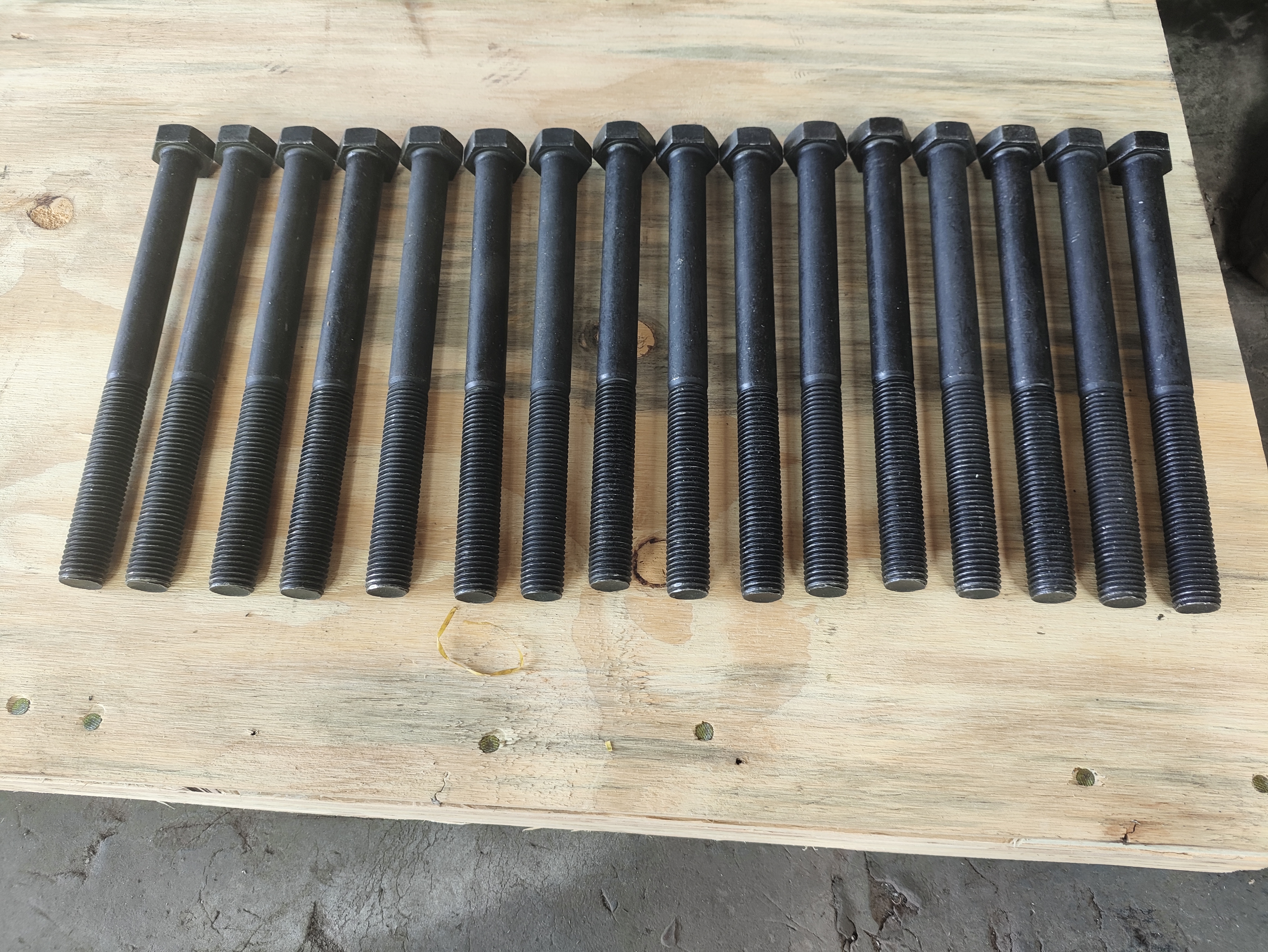 Cone Crusher Bolt