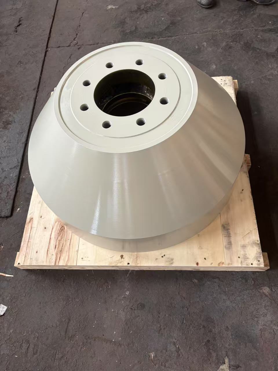 Cone crusher cone