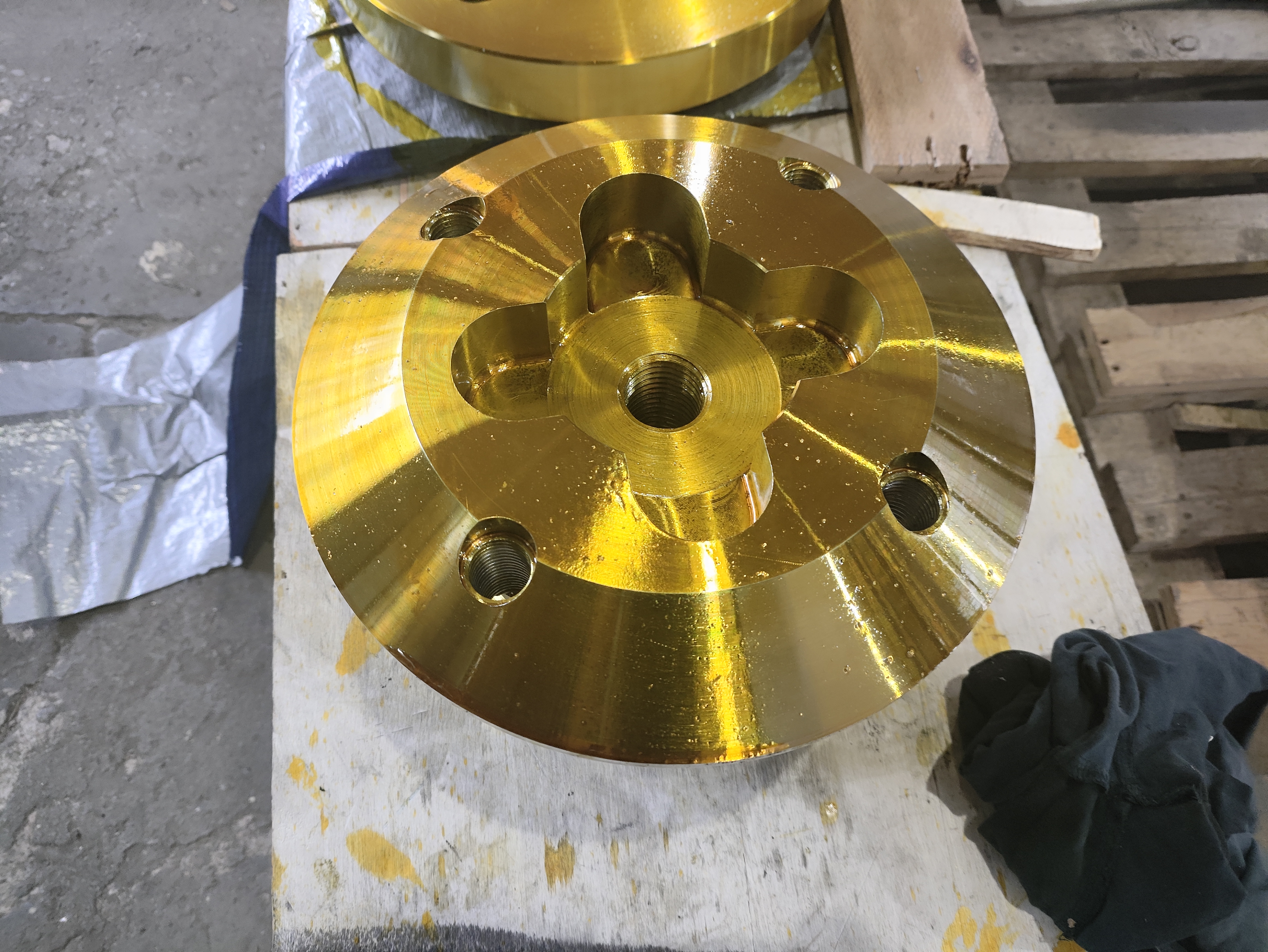 Cone Crusher Locking bolt