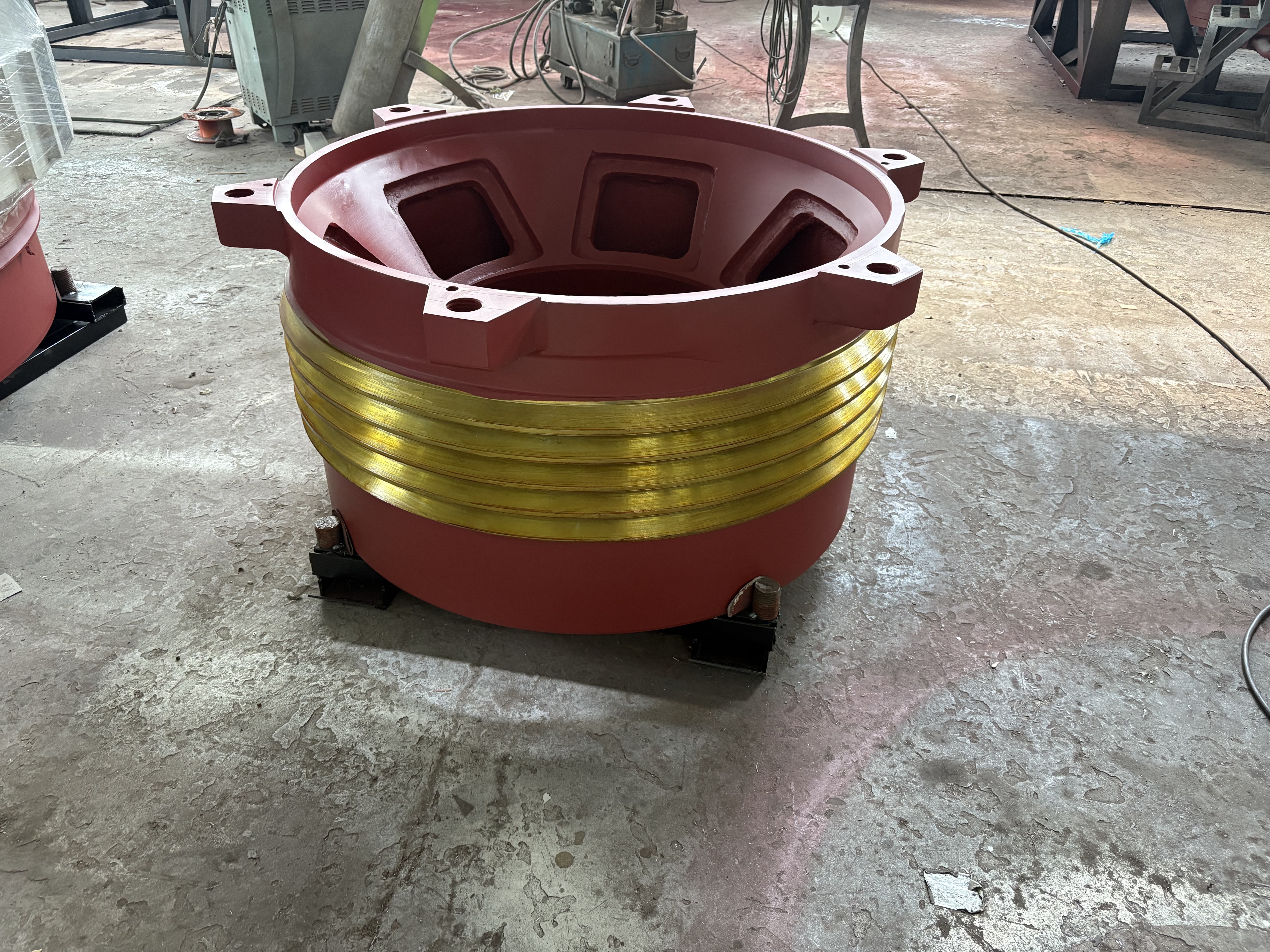 conical crusher adjustment sleeve