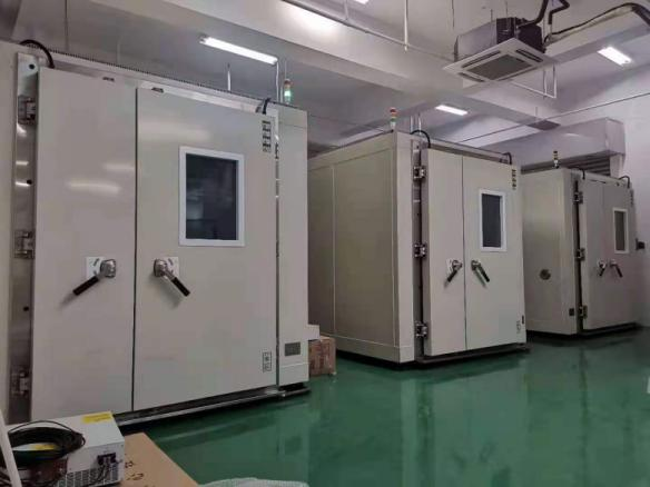 Walk-in High-Low Temperature Alternating Humidity Test Chamber Walk-in High-Low Temperature Alternating Humidity Test Chamber