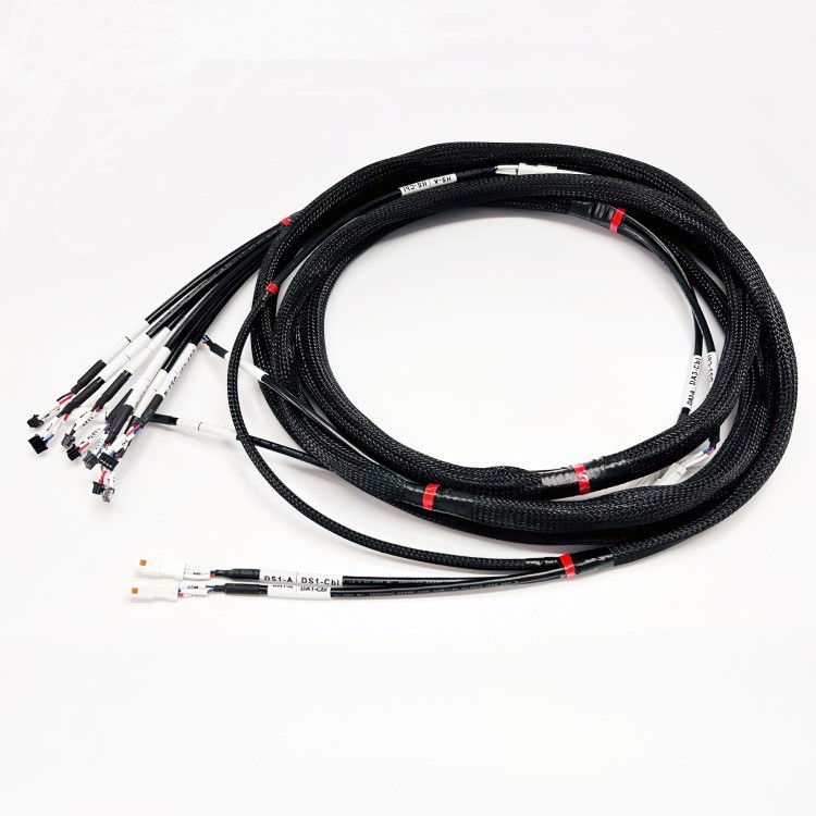 Fournisseur de faisceaux de câbles et d'assemblages de câbles pour machines sur mesure