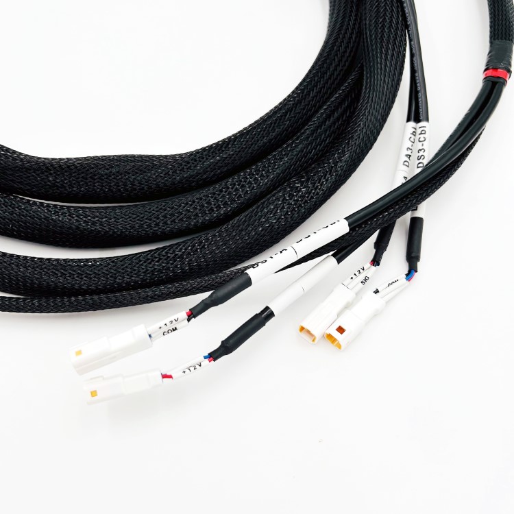 Fournisseur de faisceaux de câbles et d'assemblages de câbles pour machines sur mesure