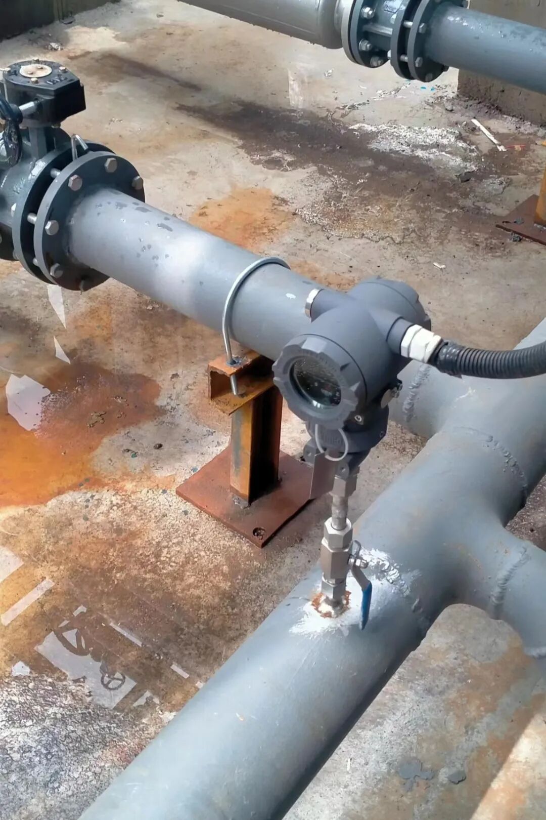 pressure transmitter