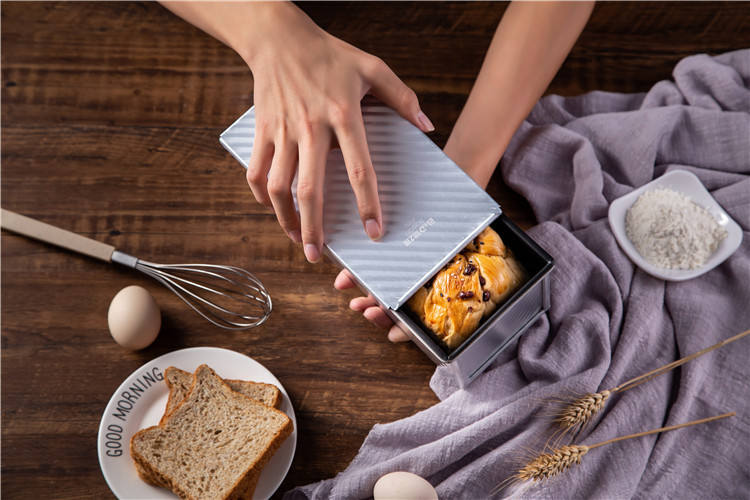 loaf bread pans