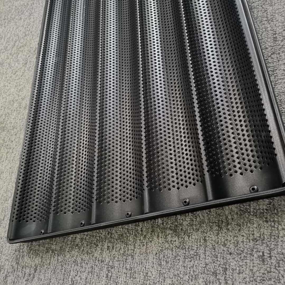 perforated baguette tray