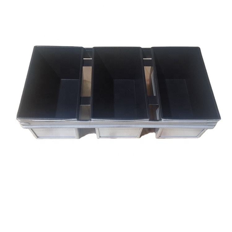 3 Strap Loaf Bread Pans