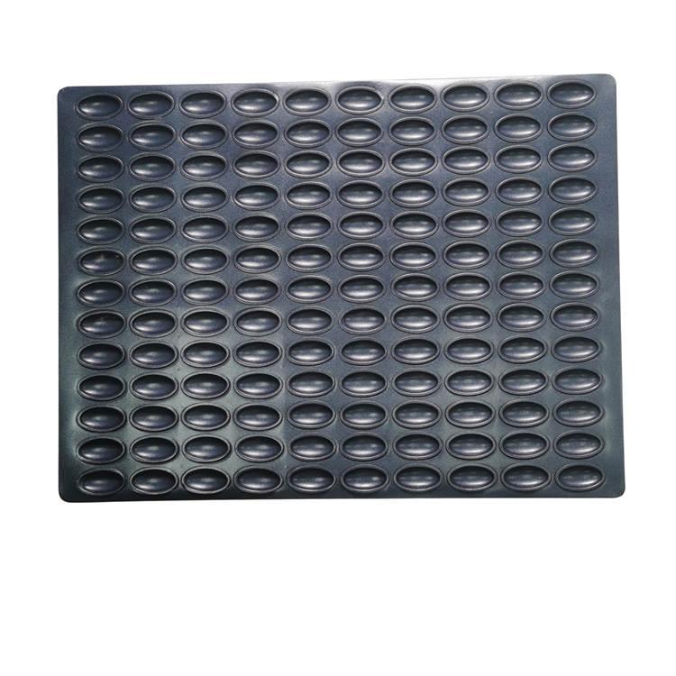 Croissant baking pans