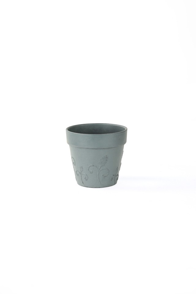 Classic Mathilda Traditional Step Planter