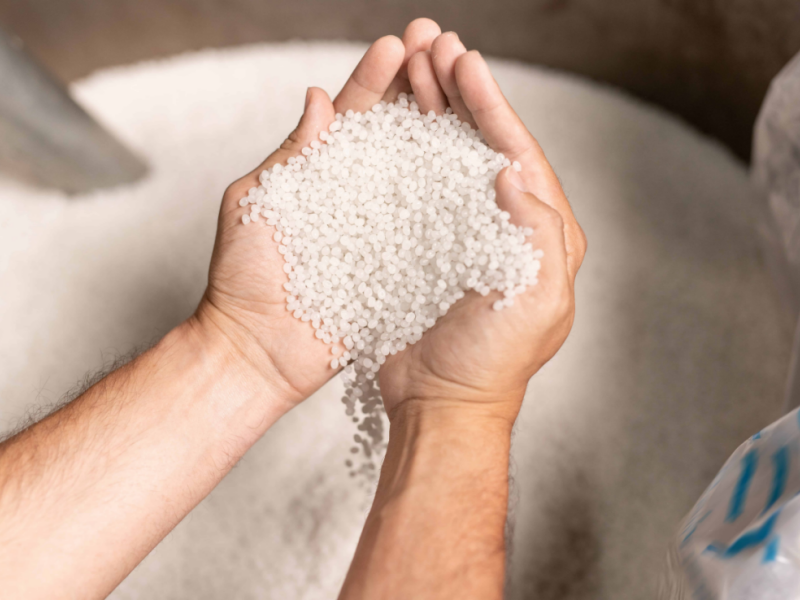 Lekki materiał klasy P (EPS): przełom w nowoczesnych sektorach opakowań, budownictwa i przemysłu