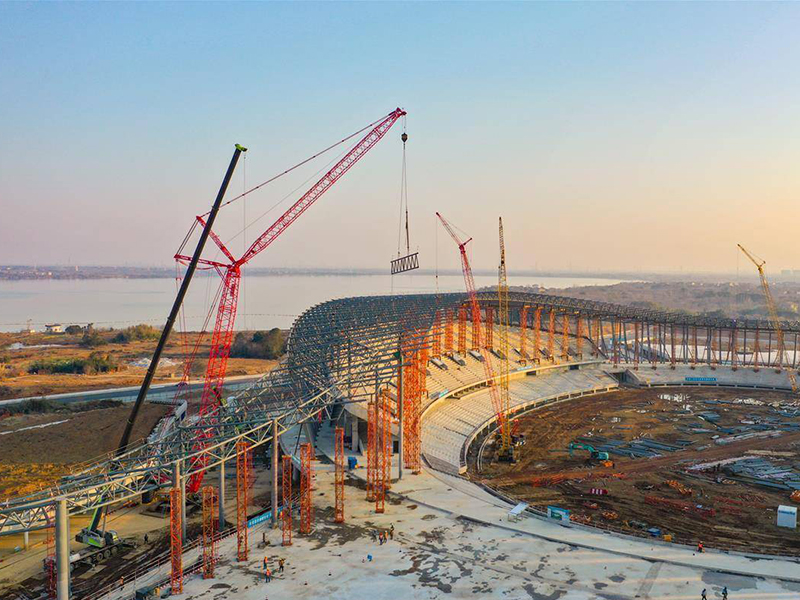Large-span Cantilever Cable Membrane Ceiling System of Stadium