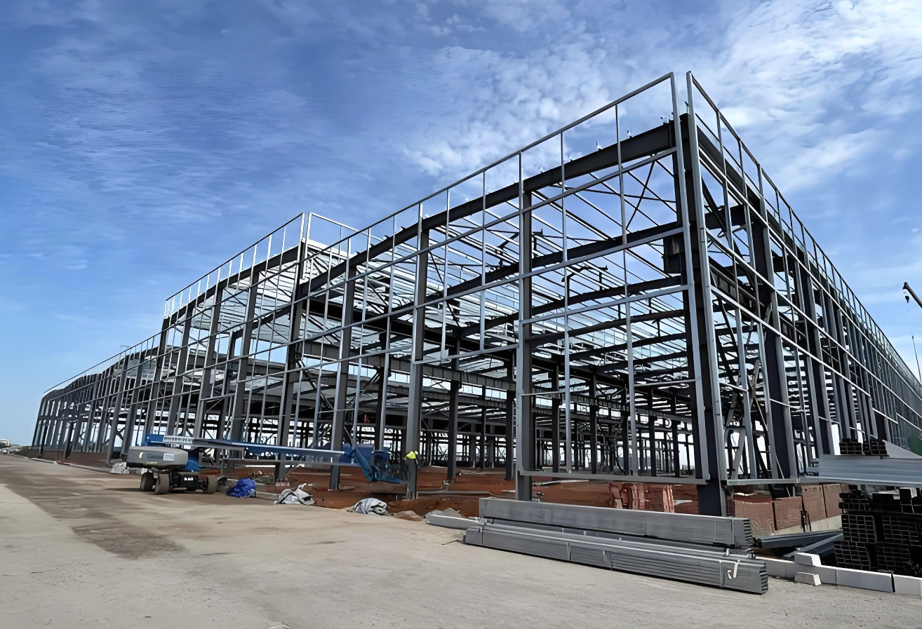Prefabricated vs. Traditional Steel Construction