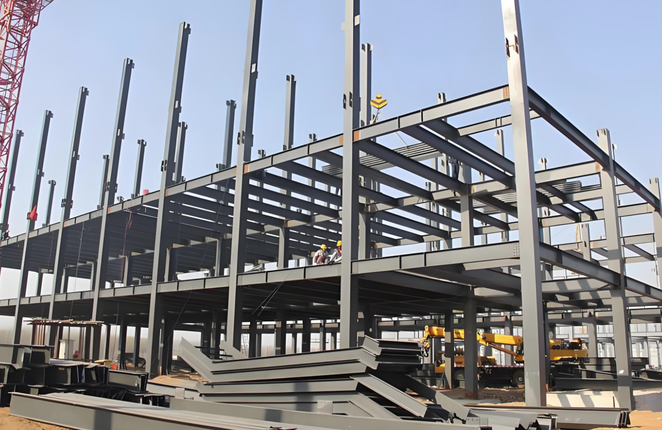 How Steel Structures Withstand Extreme Weather and Seismic Events