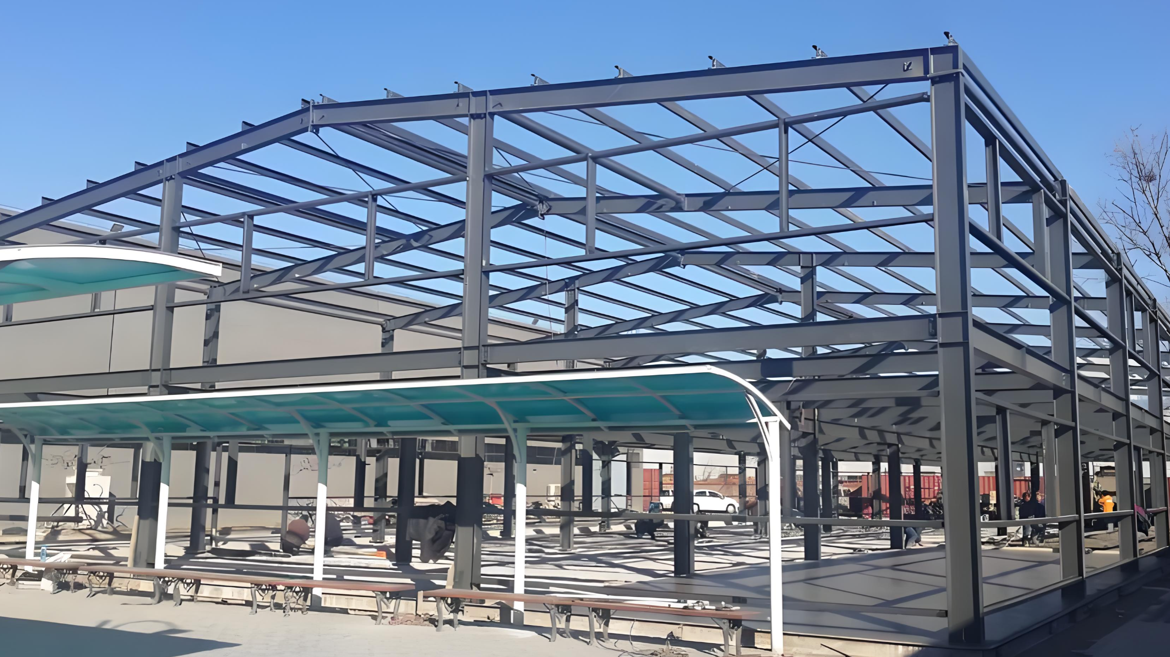 Long-Span Steel Truss for Solar