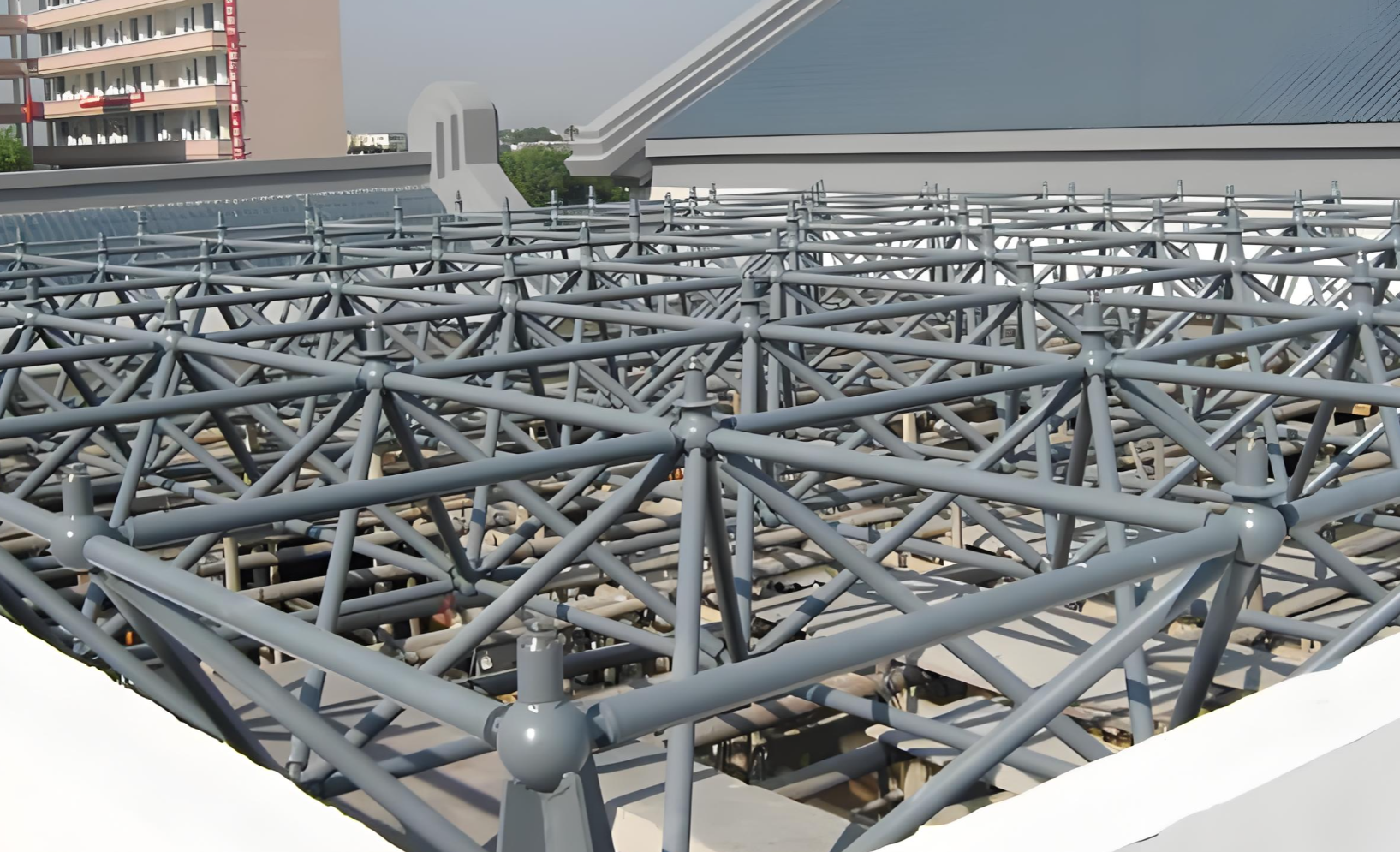 Long Span Steel Structures