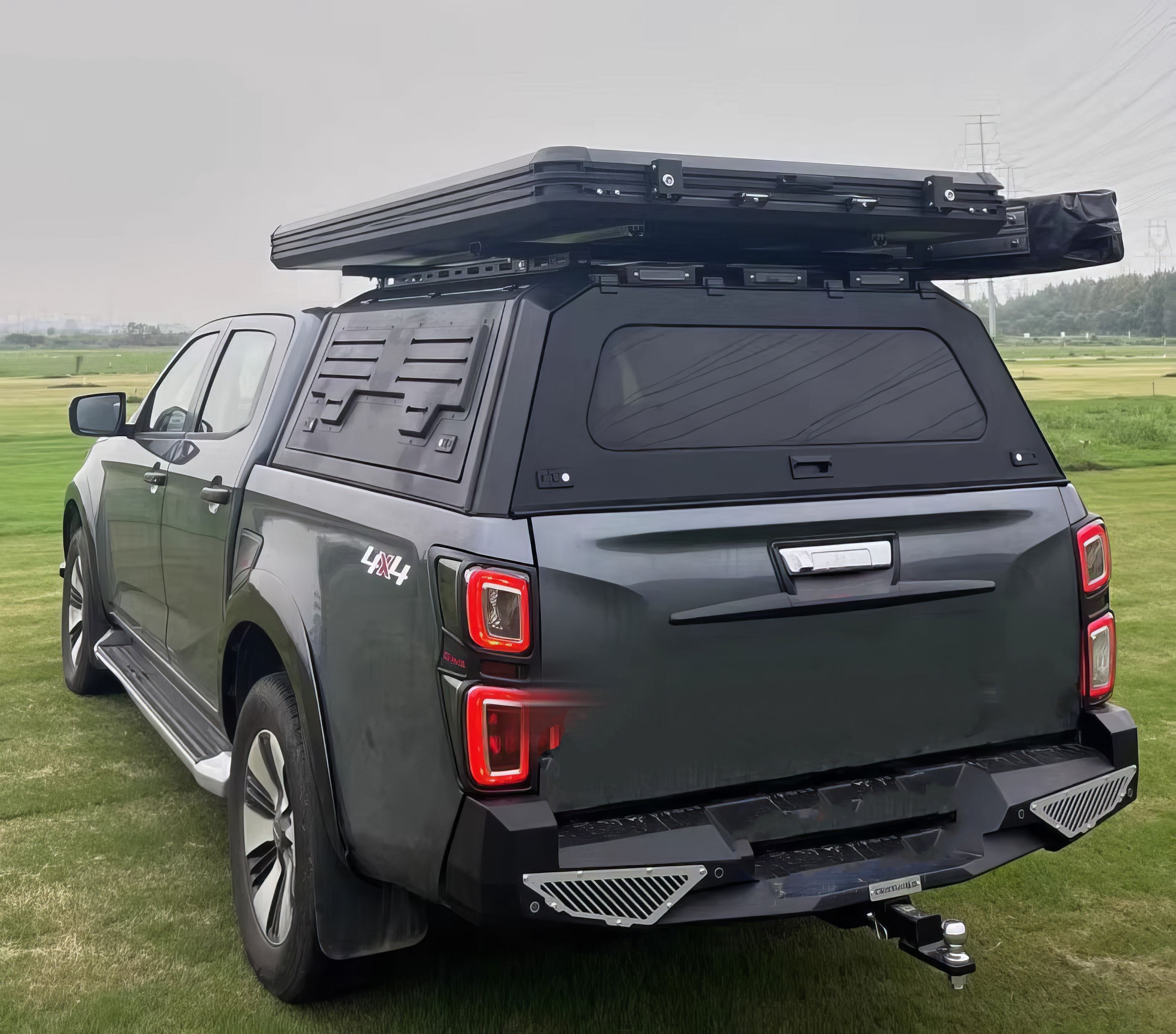 Top Accessories to Improve Pickup Truck Comfort and Functionality